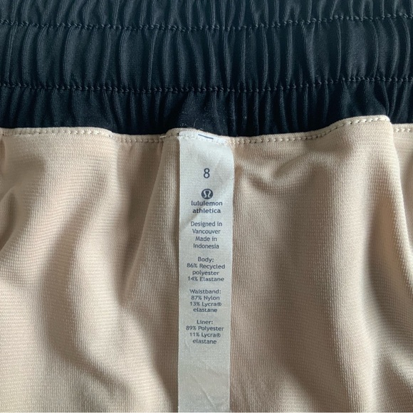 lululemon athletica Multicolor Camo Women Shorts - Picture 2 of 10